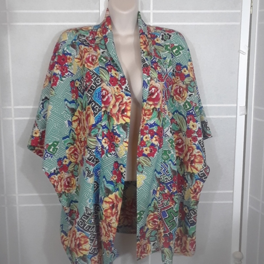 Short colorful kimono-style jacket